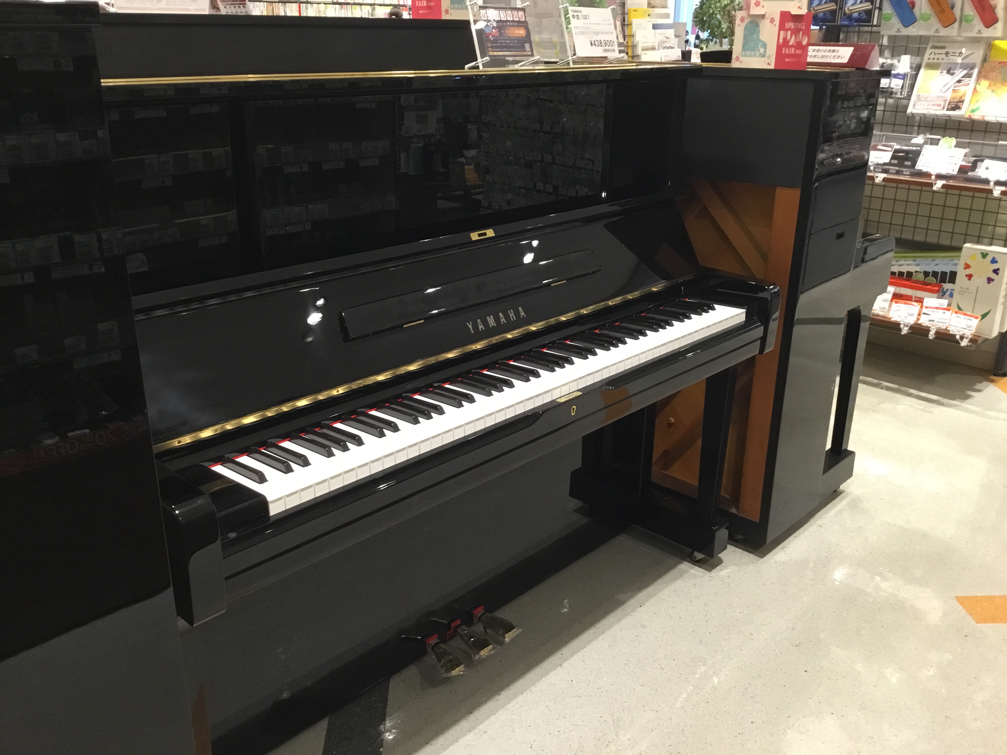 「中古ピアノ新入荷情報」3月5日　ヤマハのX支柱モデルが2台一挙入荷！
