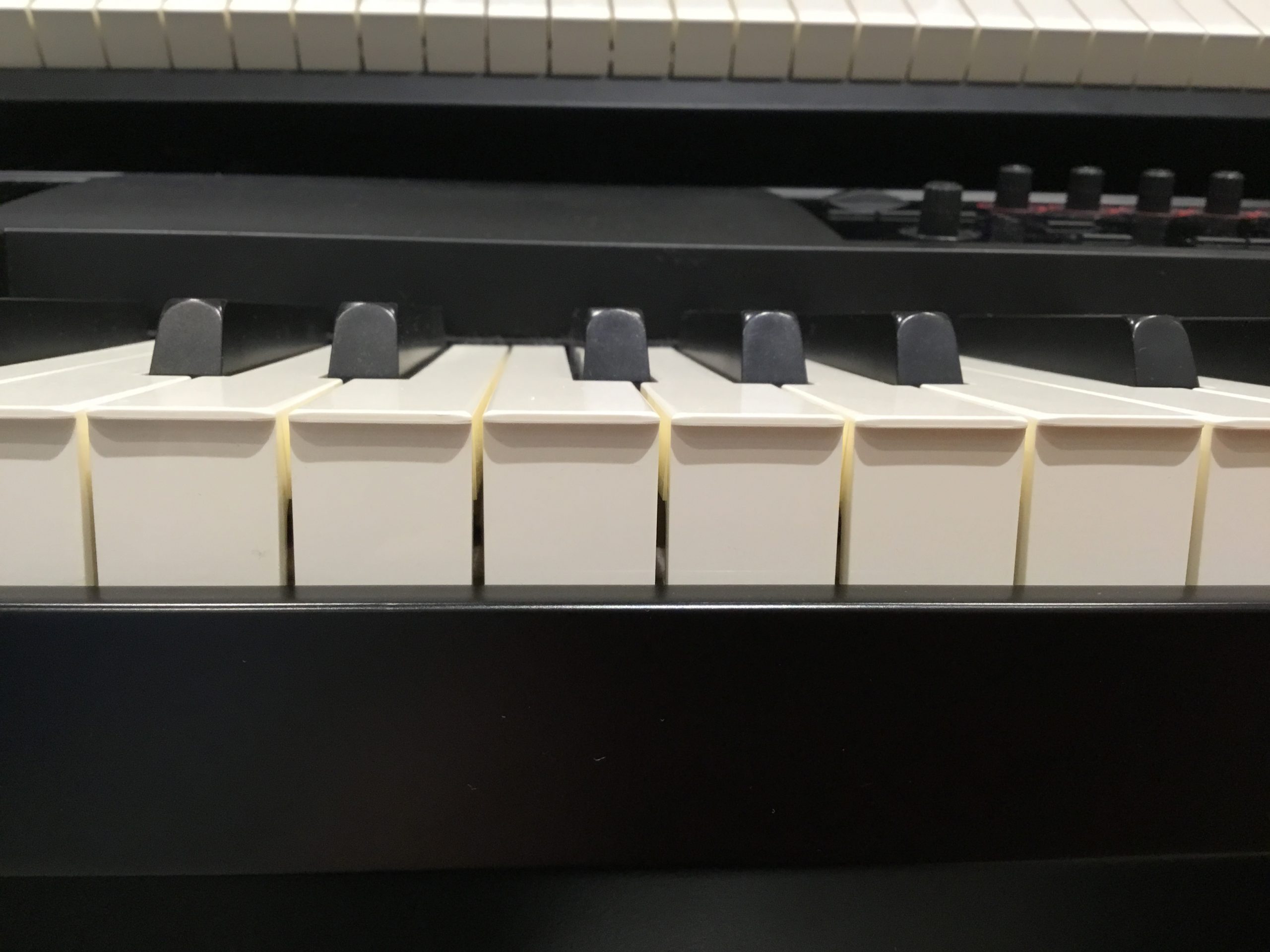 鍵盤　FA-08