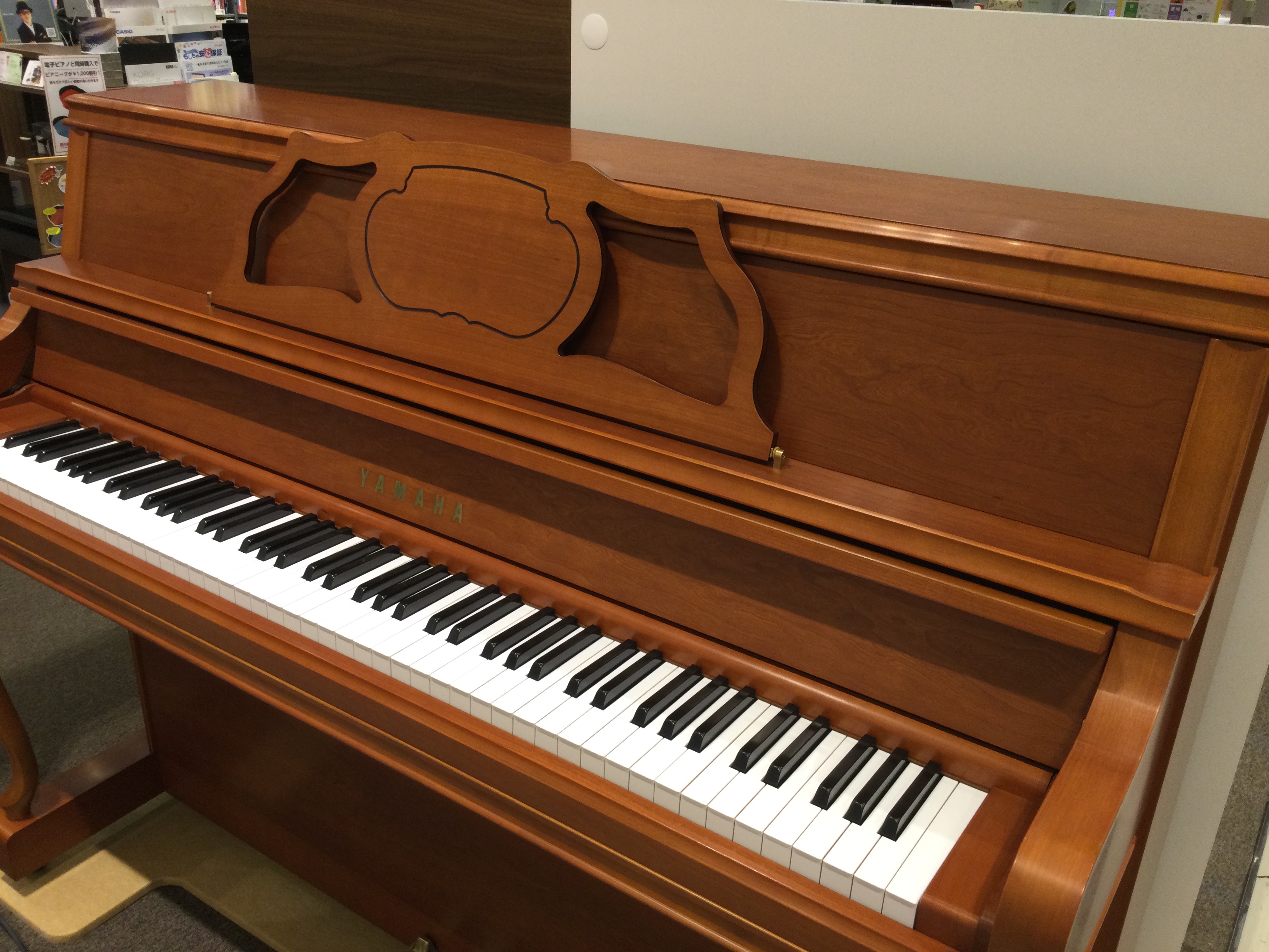 YAMAHA(ヤマハ) アップライト 中古ピアノYF101C カラー:CH 【商談中】2024/03/02 更新