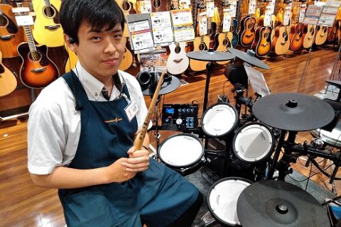 スタッフ写真 ドラム、イベント 山田