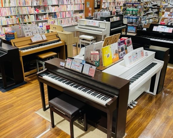 【2023年最新】イオンモール春日部店電子ピアノ展示ラインナップページです。<br />
春日部店の電子ピアノラインナップはもちろん、お得なキャンペーン情報もご案内中です。