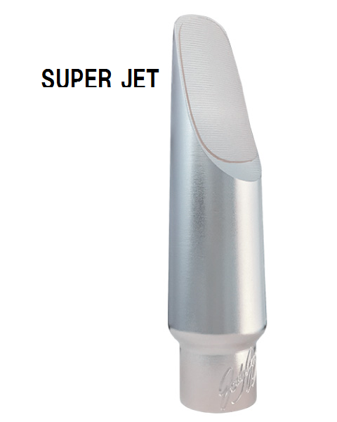 【SUPER JET】<br />
SUPER JETは現代的なサウンドが特徴のマウスピースです。<br />
よりエッジの利いたパワフルなサウンドを求める方には、このマウスピースがおススメです。