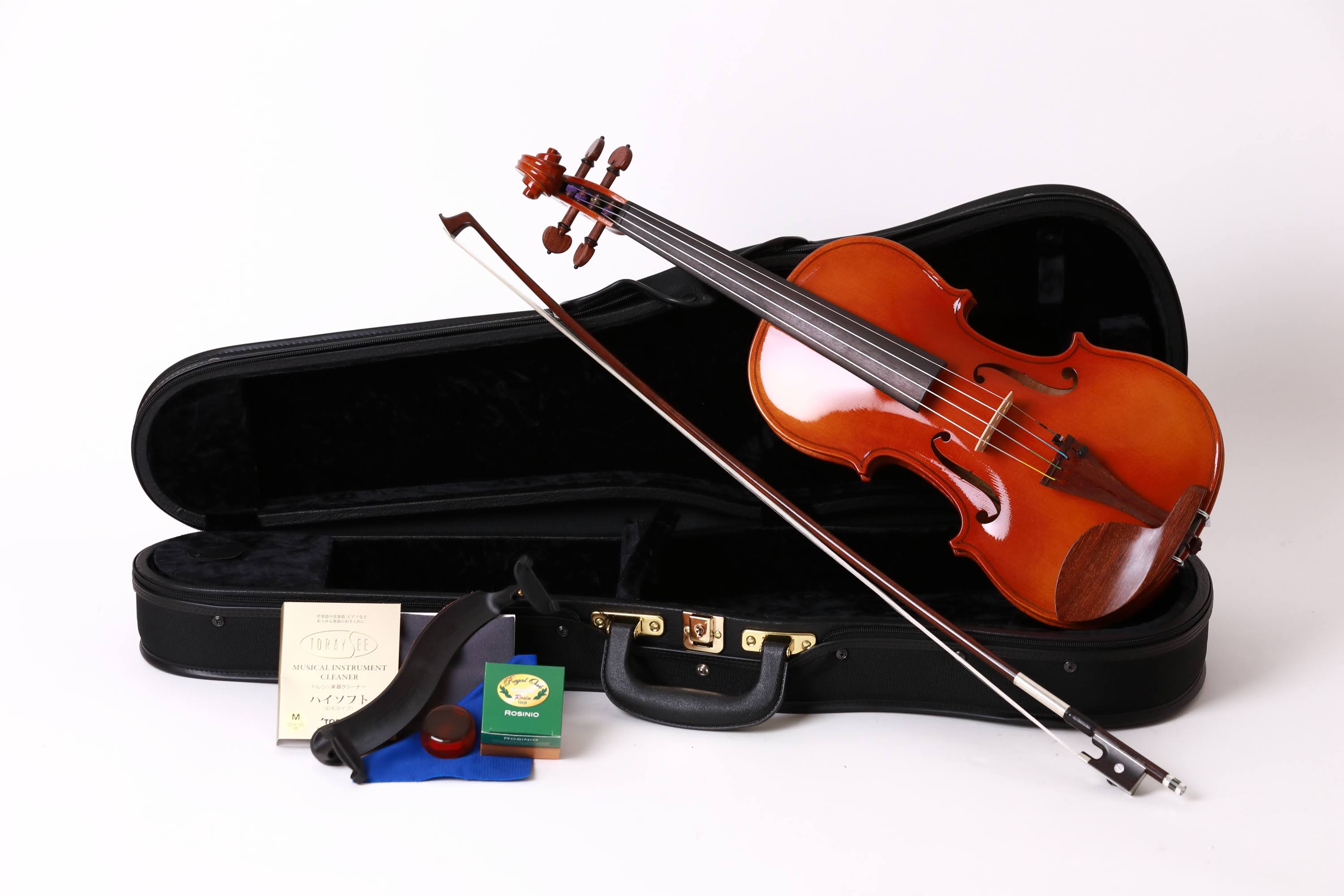 こんにちは。バイオリン担当：鈴木です。 ドイツ製バイオリン、ヨハネス・キュンストラーのバイオリンセットが入荷しました！ こちらのTHN18 Meisterは完全ドイツ製のハンドメイドモデル！ そして島村楽器の限定仕様！ 通常モデルは黒檀パーツを使用しているのに対し、Meisterモデルについてのみ木 […]