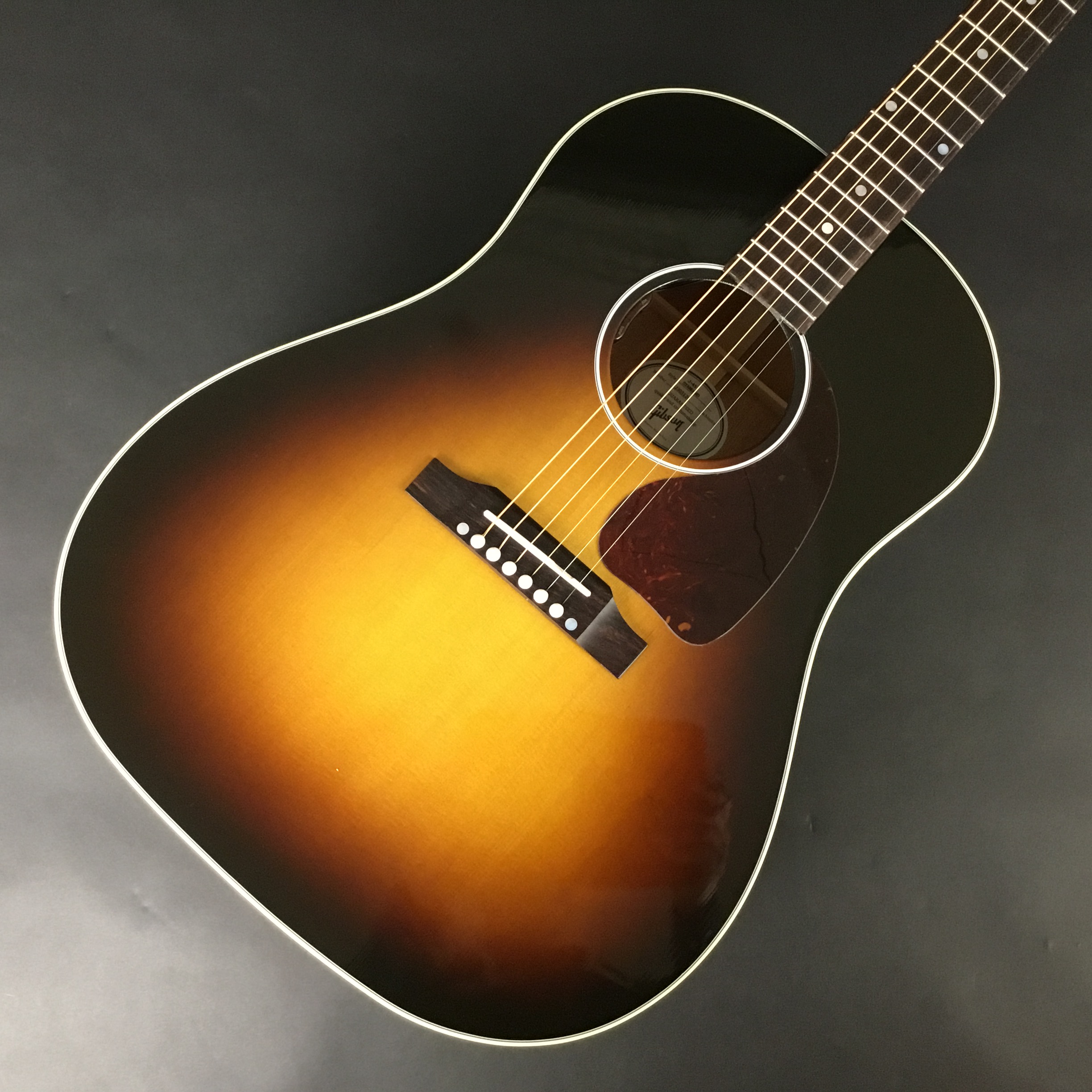 GibsonJ-45standard