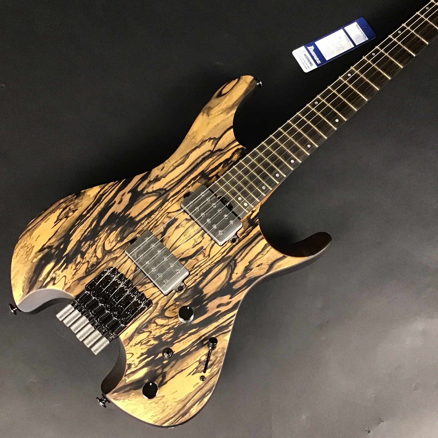 ヘッドレスエレキギターIbanez Q52PE