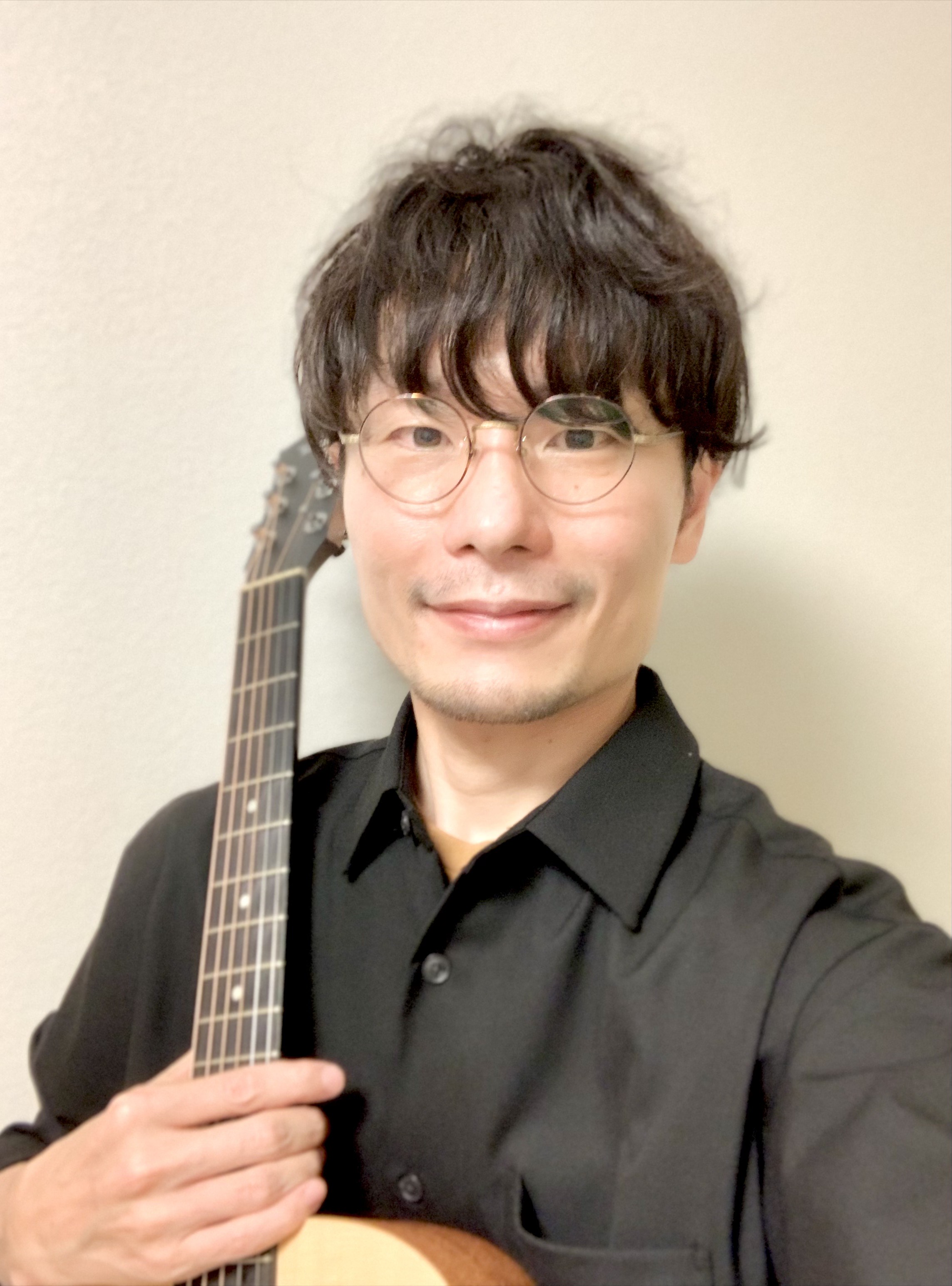 CONTENTS中里 優（なかざと まさる）　担当曜日:木曜日演奏動画体験レッスン受付はこちらレッスン概要についてはこちらお問い合わせ中里 優（なかざと まさる）　担当曜日:木曜日 講師プロフィール 16歳よりギターを始める。学習院大学卒業。大学在学中より、津村ギタースクールの津村秀明氏に師事し音楽 […]