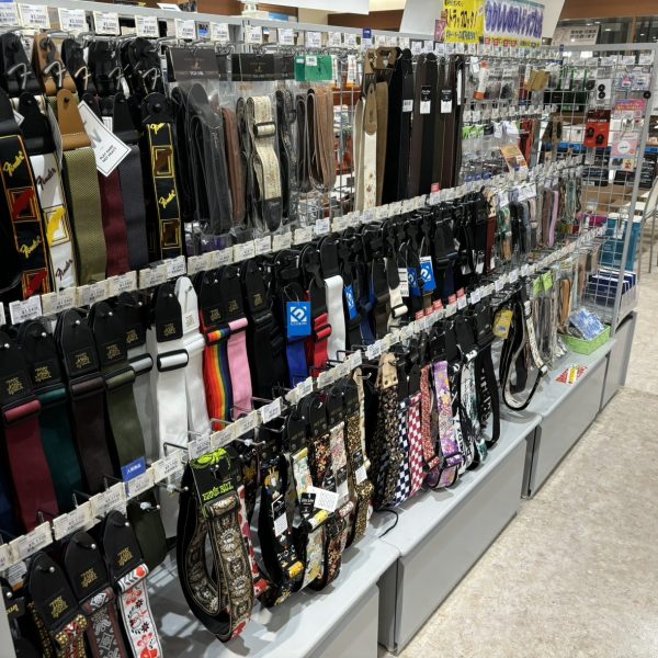 ストラップ売り場