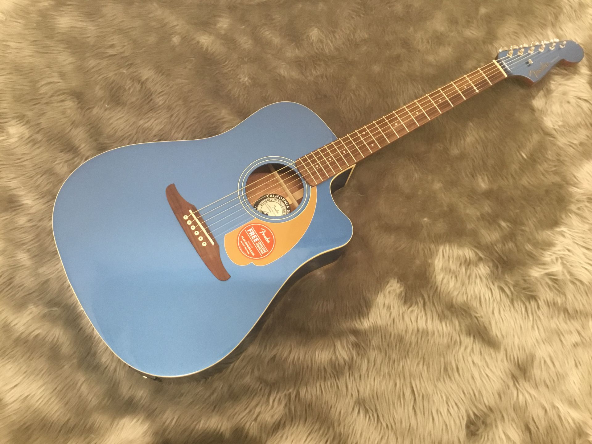 ギター入荷情報！Fender(フェンダー)　Redondo Player