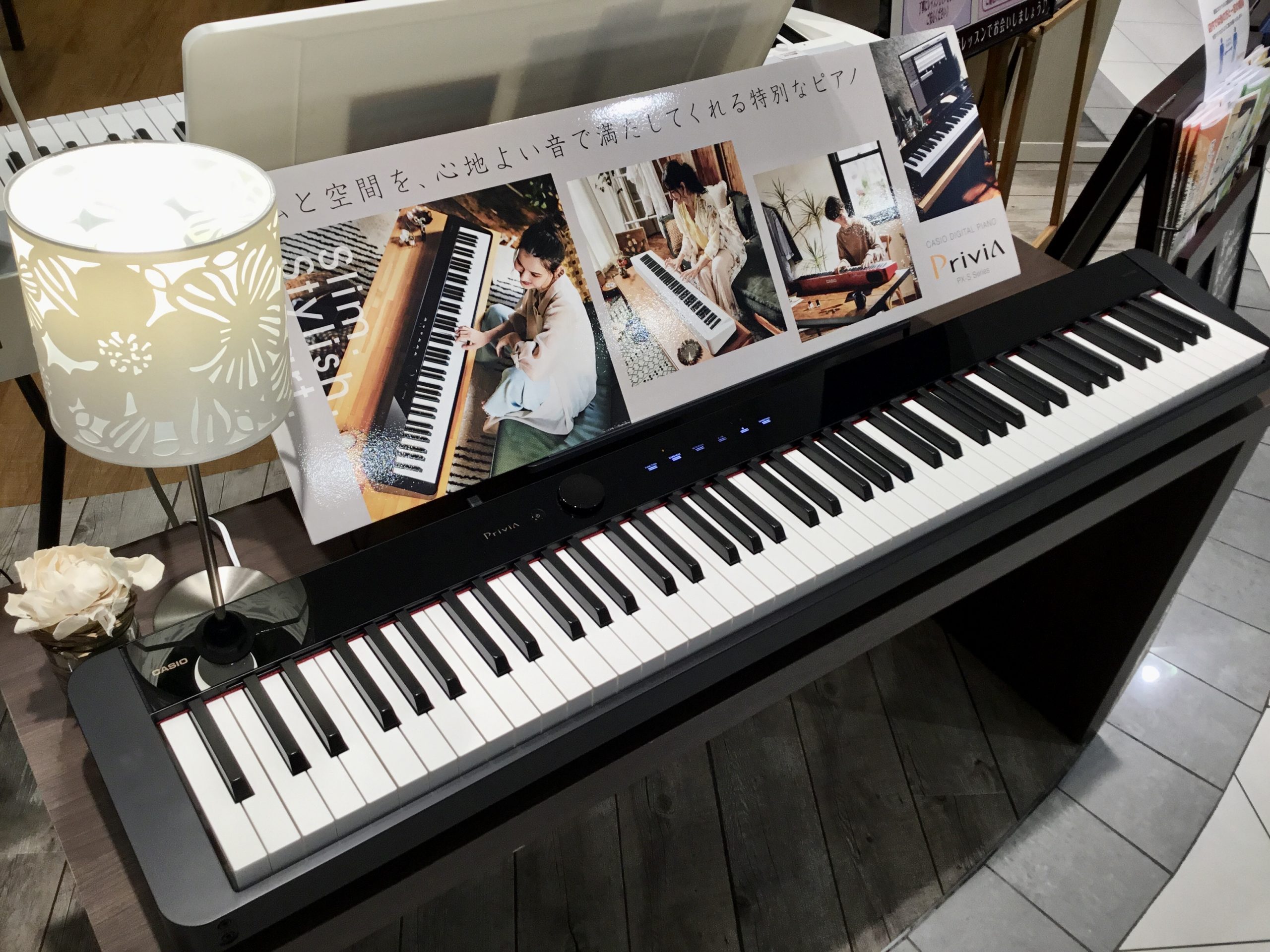 *CASIO「PX-S1100」 |*メーカー|CASIO| |*型名|PX-S1100| |*販売価格(税込)|[!￥62,700!]| |*カラー|BK,WH,RD| |*付属品|ワイヤレスMIDI & AUDIOアダプター（WU-BT10）]]ACアダプター（AD-A12150LW)]]ペダル […]