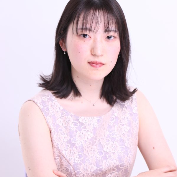 【木曜日・土曜日】<br />
杉山 由佳(すぎやま ゆか)先生