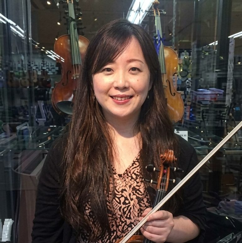 CONTENTSプロフィールコメントお問い合わせプロフィール 武蔵野音楽大学音楽学部器楽学科ヴァイオリン専攻を卒業。在学時よりソロ、室内楽、オーケストラなどで演奏活動中。ヴァイオリンを菅原英洋、木幡静野、各氏に師事。室内楽をZ.ティバイ、S.ナジ、各氏に師事。 コメント 難しいと思われがちなヴァイオ [&hellip;]