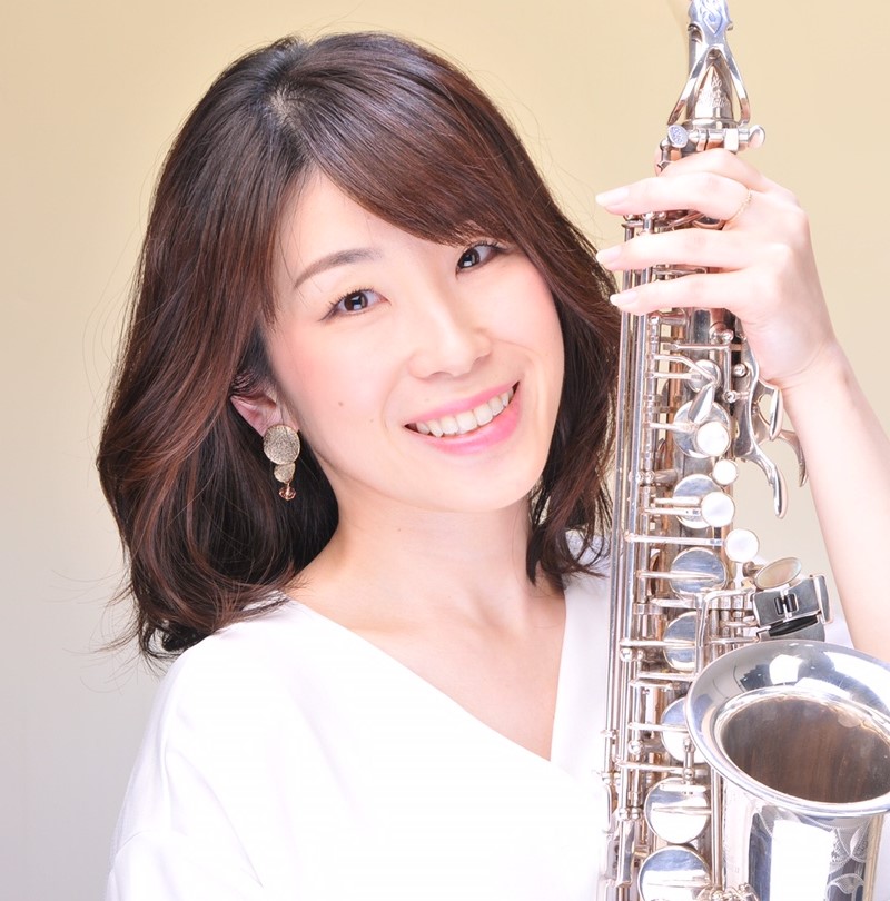 CONTENTSお問い合わせ講師プロフィール 洗足学園音楽大学、音楽学部音楽学科卒業。オーディション選出ソリストによる「管弦コンチェルトの夕べ」に出演し、洗足学園音楽大学フィルハーモニック管弦楽団と共演。 サックスは何歳ぐらいからはじめられますか？ 一番小さいお子様では小学校2年生から通っていただい [&hellip;]