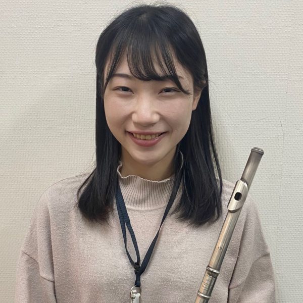 二子玉川店　<br />
フルートインストラクター 伊藤　向莉