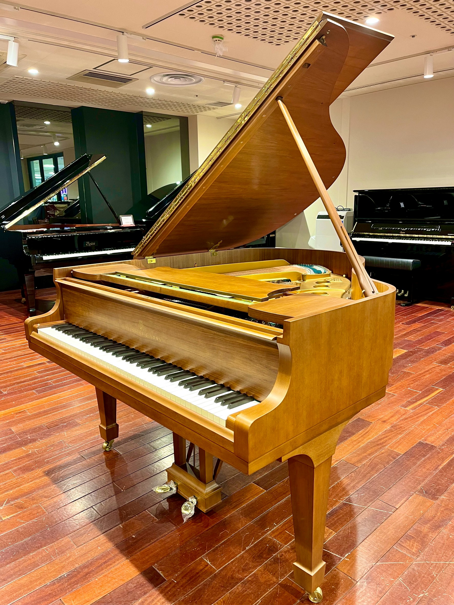 STEINWAY【商談中】中古/S155 WN
