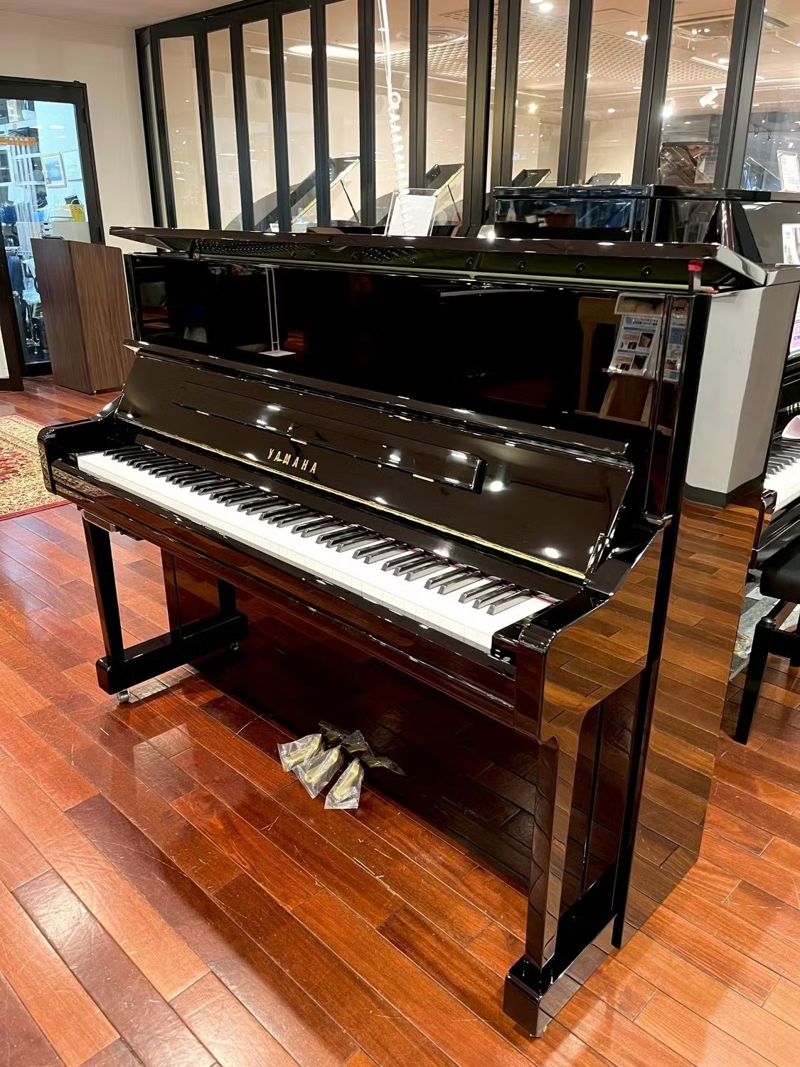 アップライトピアノYAMAHA YU11 TA3