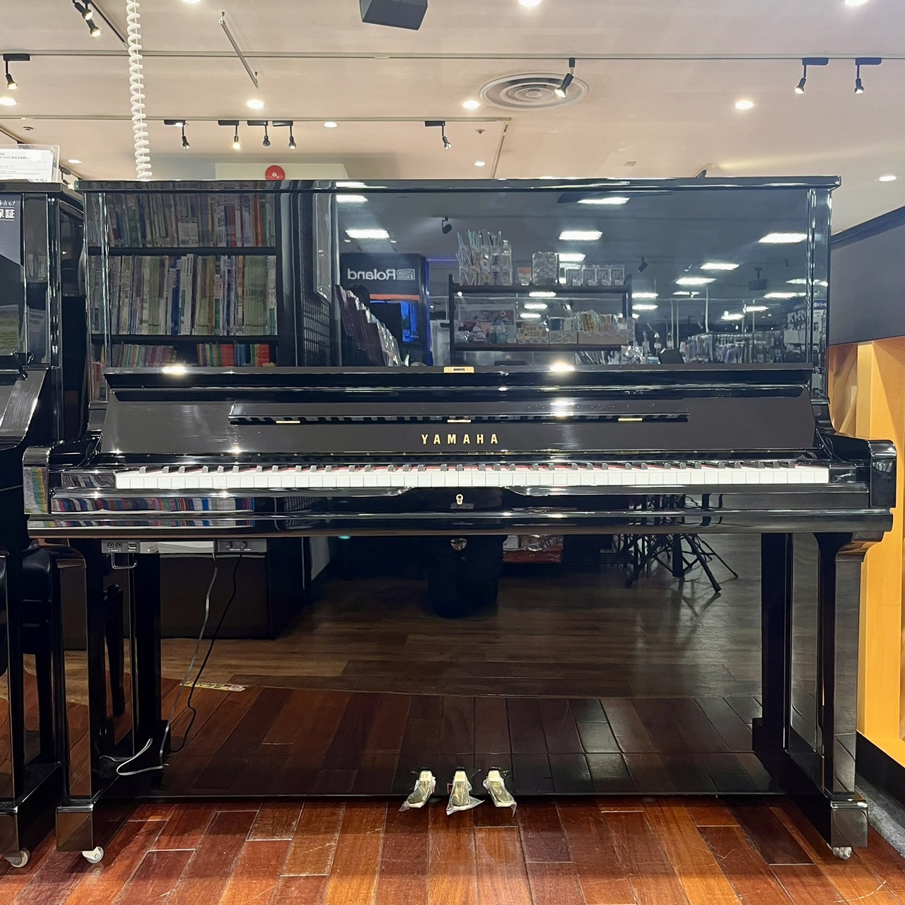 中古アップライトピアノYAMAHA YUS3　消音ユニット付