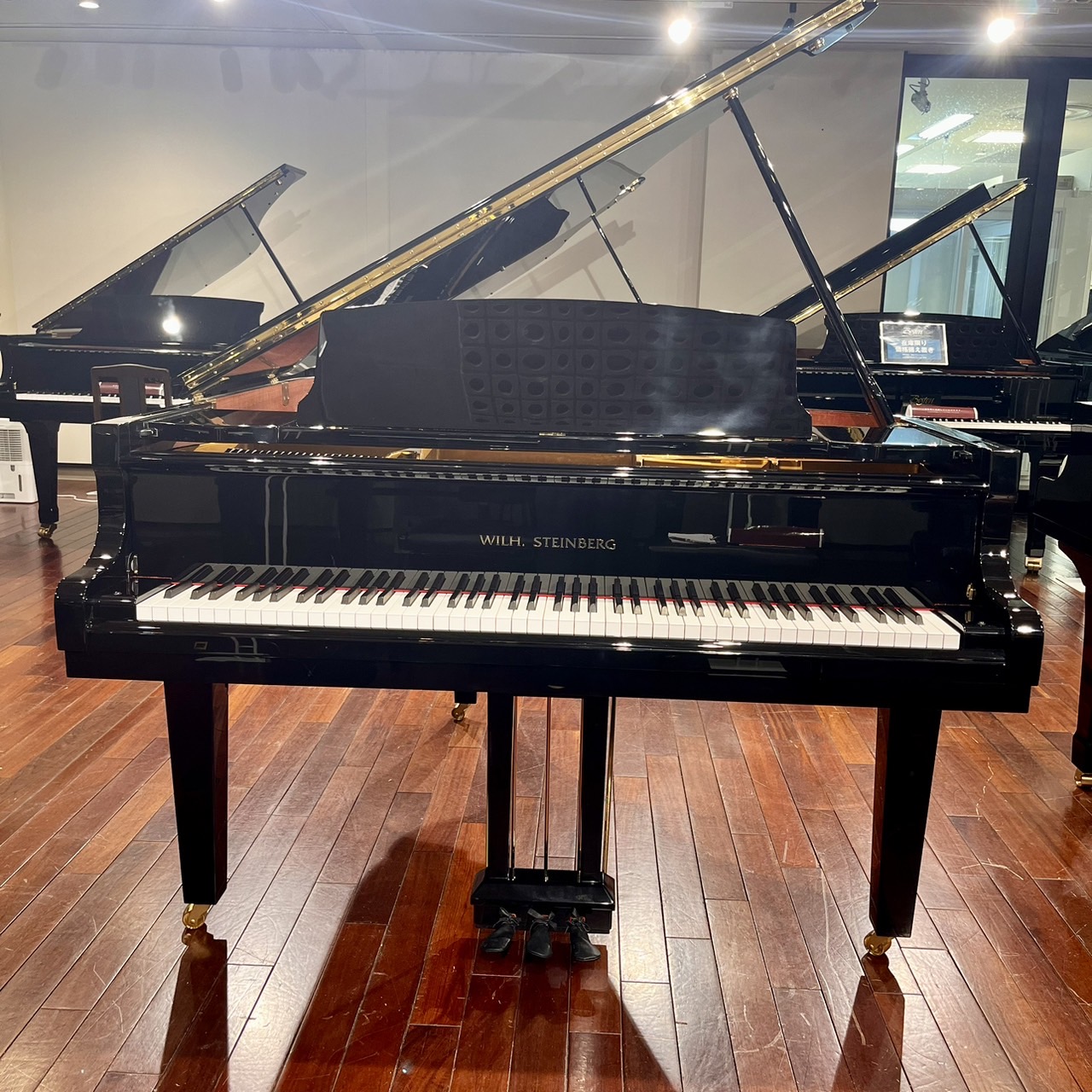 中古グランドピアノWILH.STEINBERG　P165