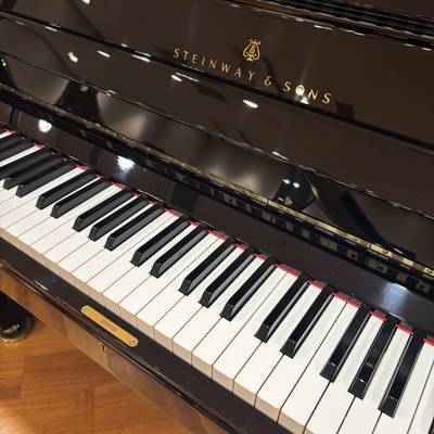 STEINWAY & SONS (スタインウェイ) V型　1956年製