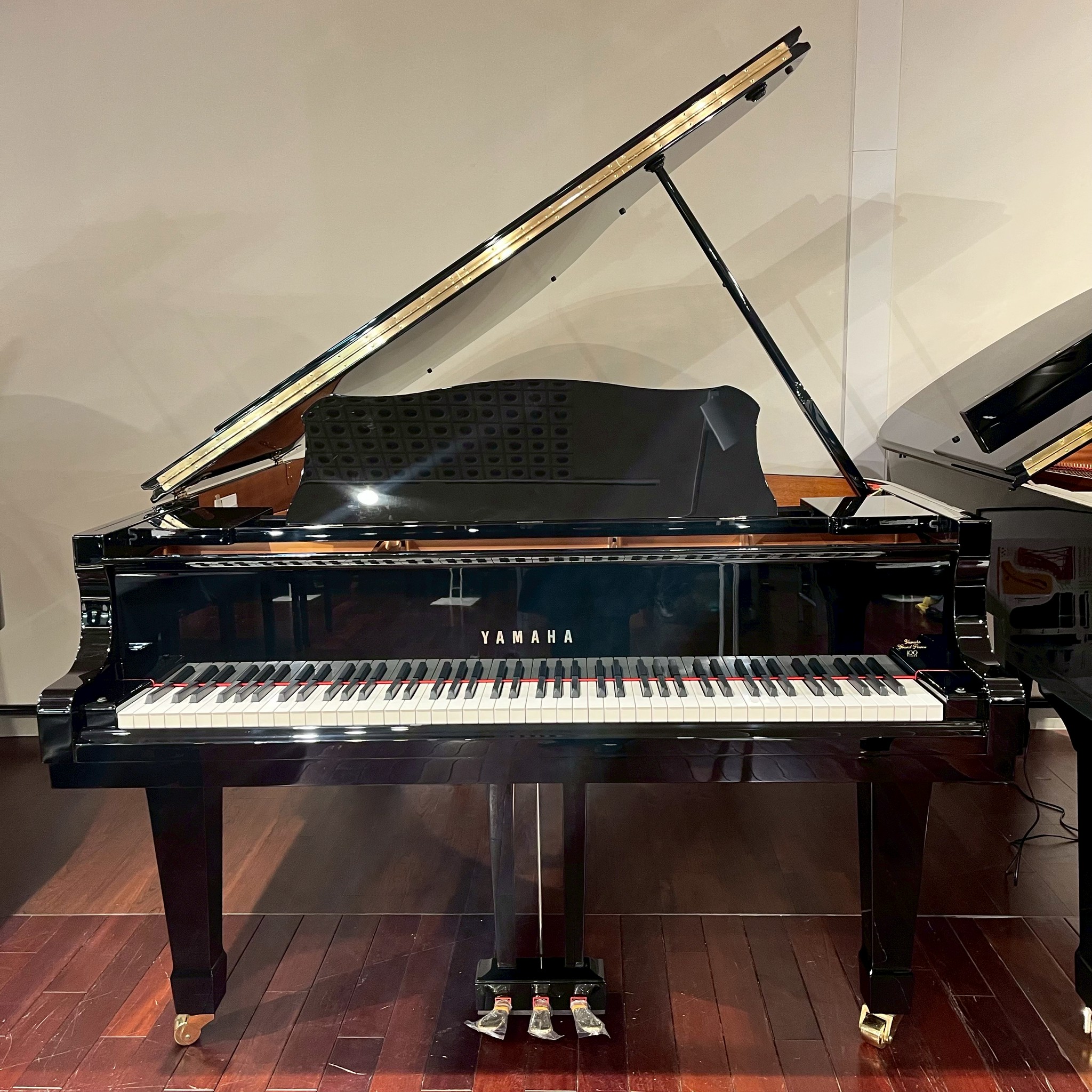 中古グランドピアノYAMAHA C3AE