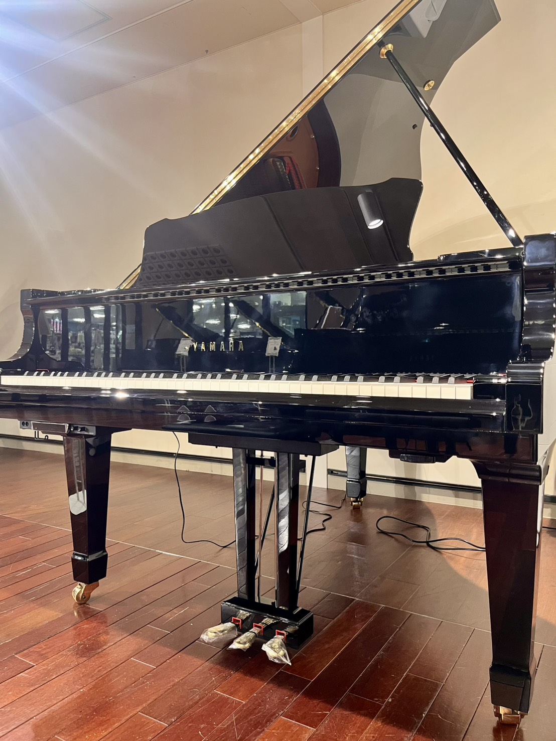 中古グランドピアノYAMAHA C3SN/VSH3-3（サイレント付）