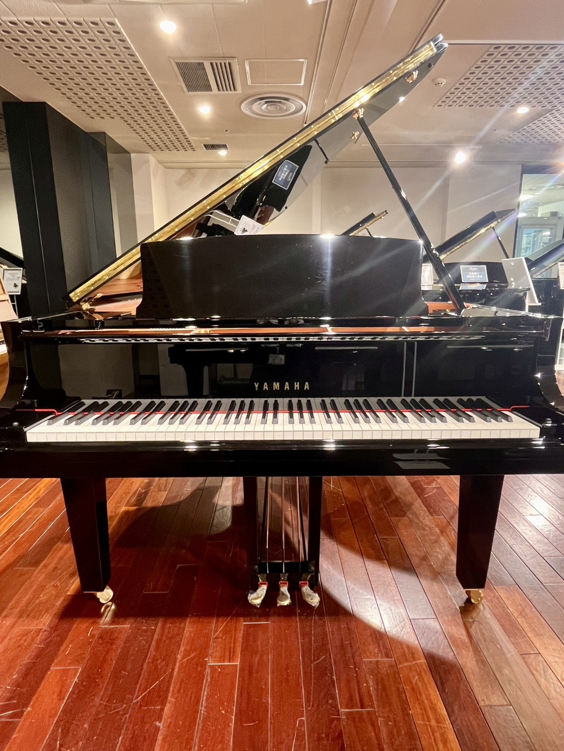 新品グランドピアノYAMAHA C3X