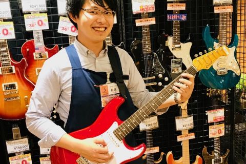 スタッフ写真 エフェクター 新保