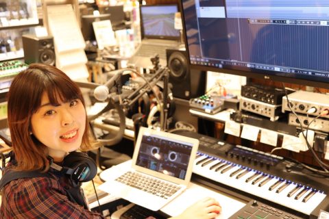 スタッフ写真 デジタル 防音 楽譜 富樫