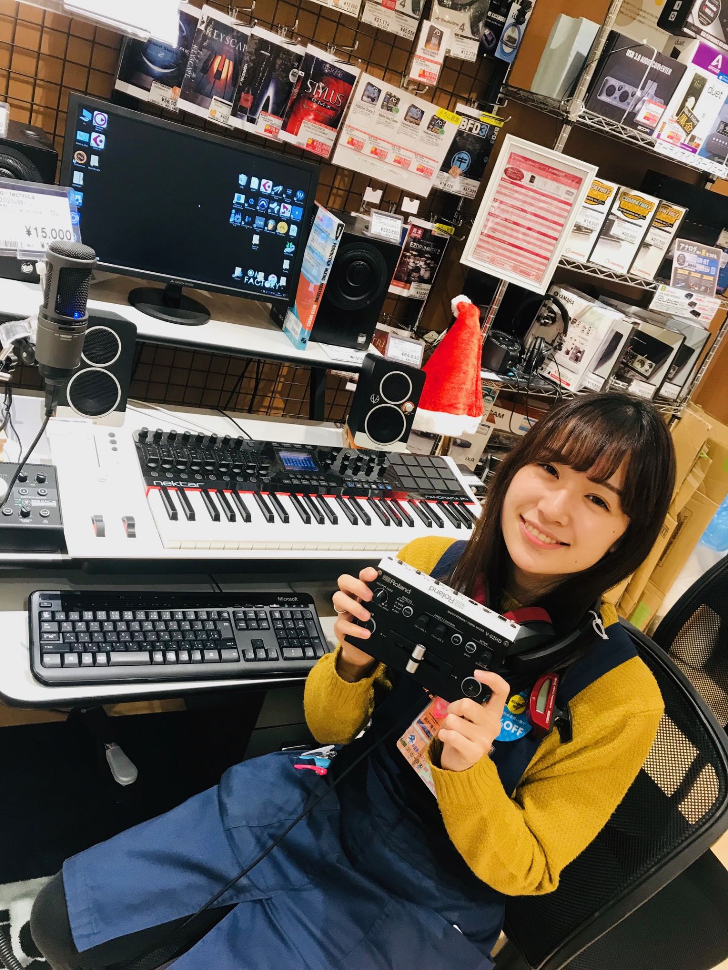 【動画配信者の方におすすめ】Roland V-02HD入荷しました！Ver.1