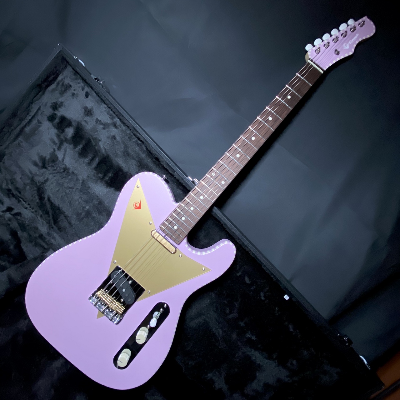 Caramel's Guitar KitchenV3-PeachPink