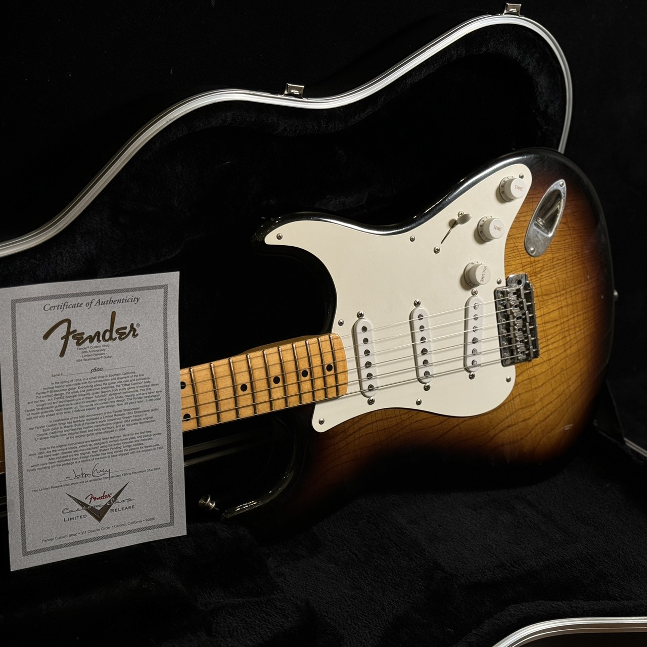 Fender Custom Shopの歴史を築き上げ、今なお語り継がれる名匠たちの作品が、一堂に会する特別な展示販売会を開催いたします。 本イベントの最大の注目は、現在の中古市場において単体で見つけることすら困難となった、John Cruz氏製作の『50th Anniversary 1954 Str [&hellip;]