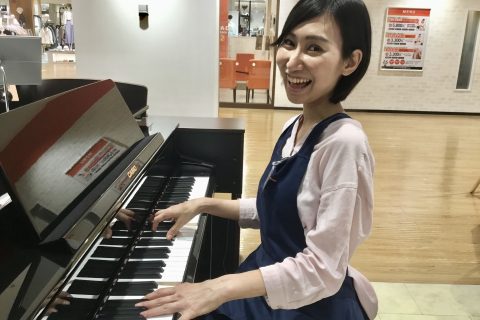スタッフ写真 楽譜 金田