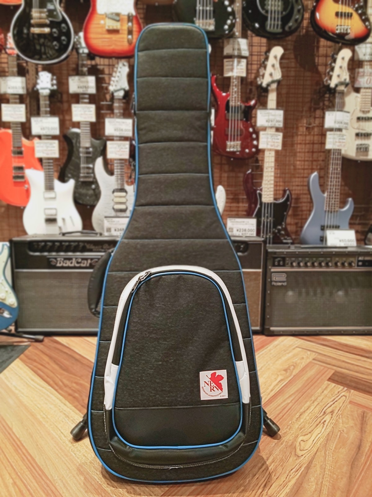 *EVANGELION MUSIC GEAR ORIGINAL GUITAR CASE |*ブランド|*型名|*定価(税込)|*販売価格(税込)| |キョーリツ|EVAGBE00|￥16092|[!￥16092!]| |*ブランド|*型名|*定価(税込)|*販売価格(税込)| |キョーリツ|EVAG […]