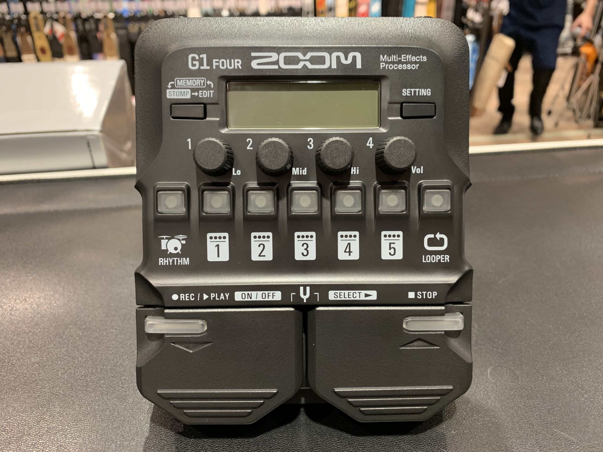 【マルチエフェクター】ZOOM / G1FOUR・G1XFOUR 再入荷しました！