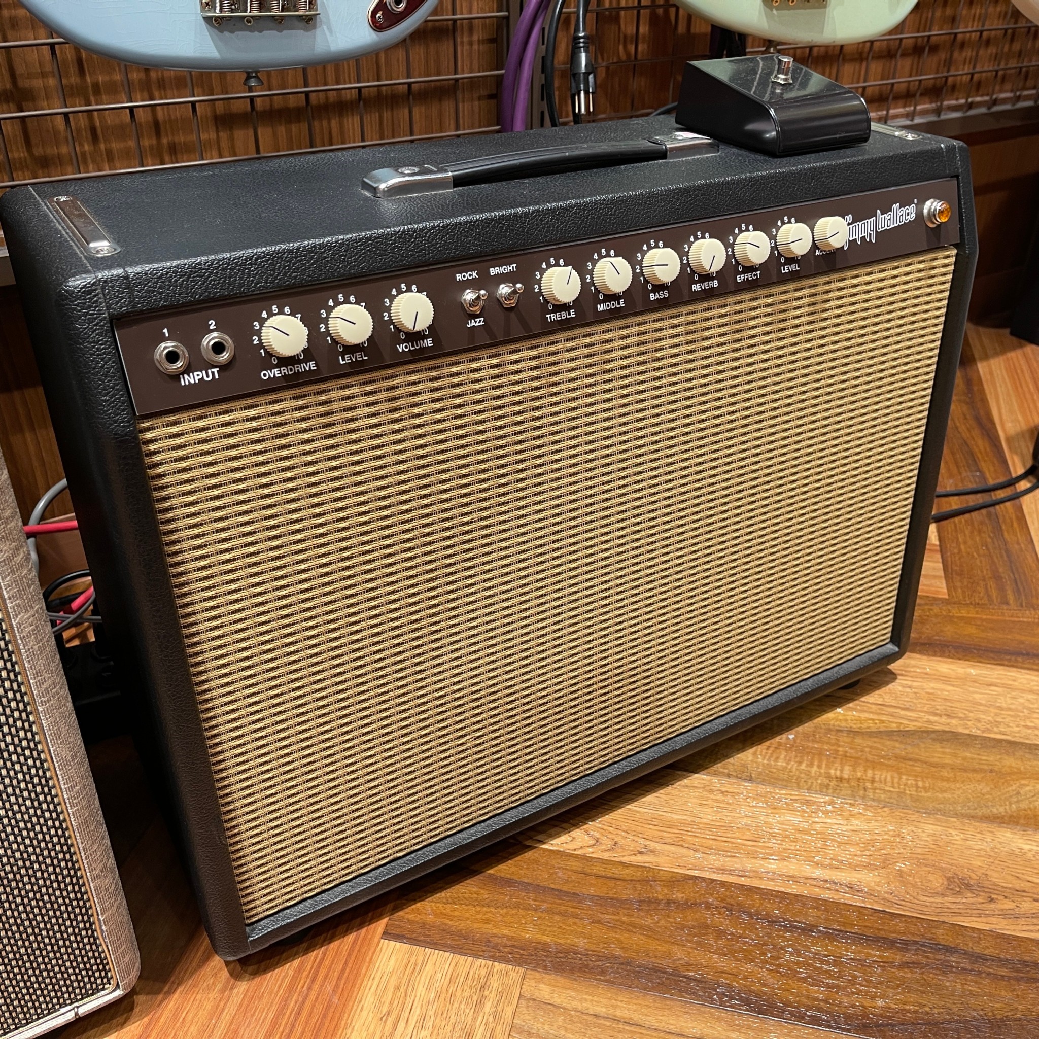 Jimmy WallaceDumble Deluxe AMP