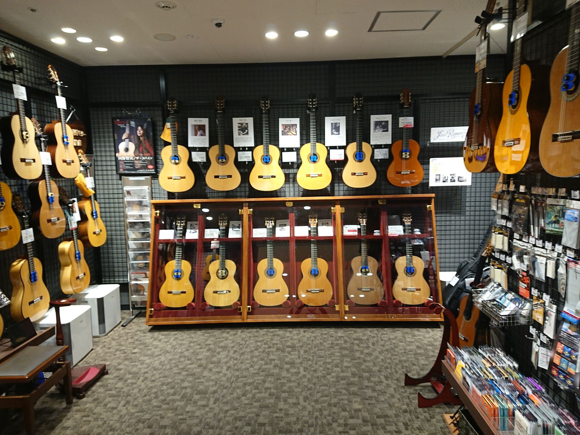 【クラシックギター総合案内】クラシックギターのことなら丸井錦糸町クラシック店にお任せ下さい！
