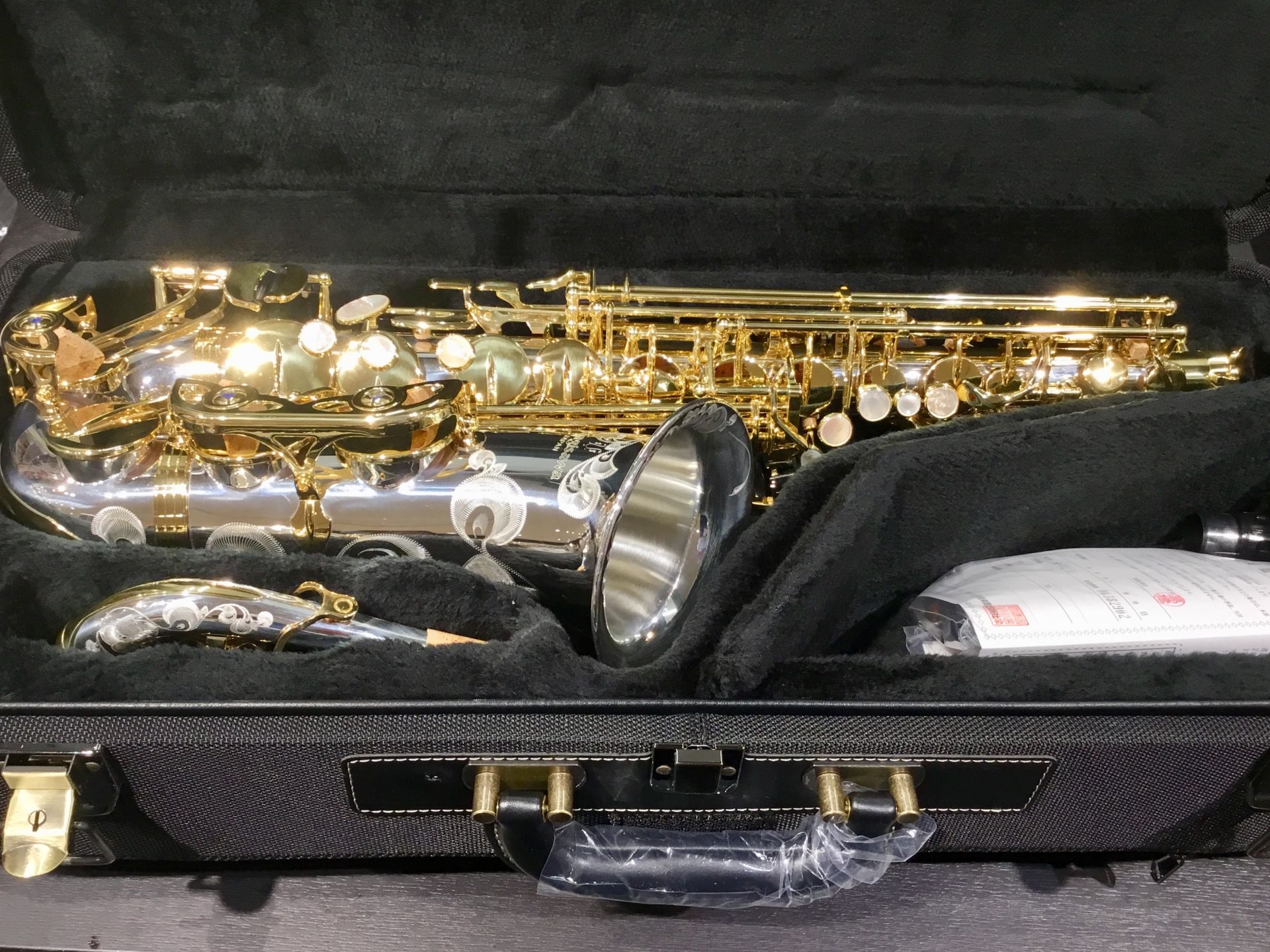 【入荷情報】ヤナギサワのアルトサックスA-WO37が入荷しました！