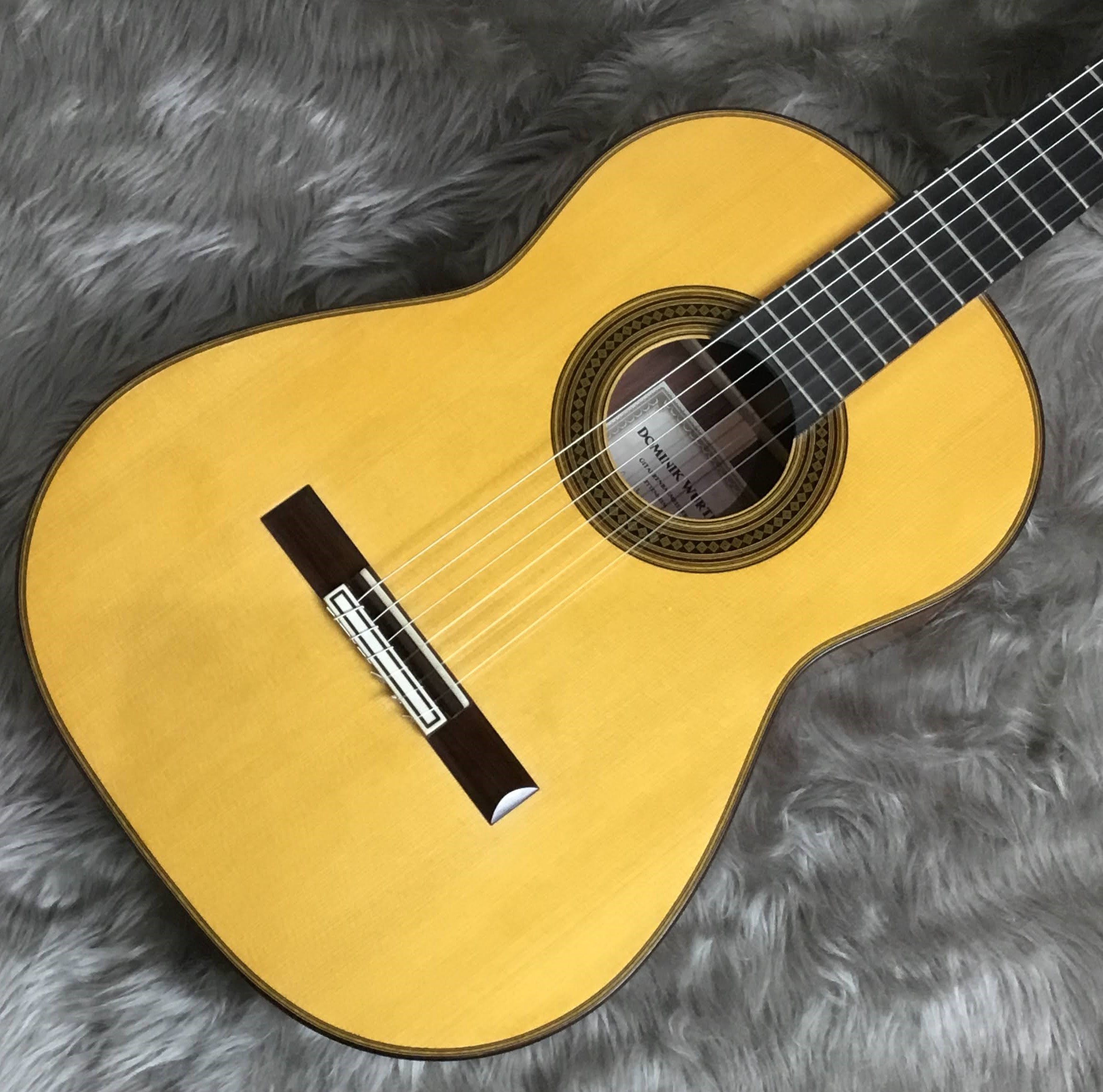 厳選中古クラシックギター入荷】ドイツの製作家 Dominik Wurth 厳選中古クラシックギター入荷】ドイツの製作家 Dominik Wurth