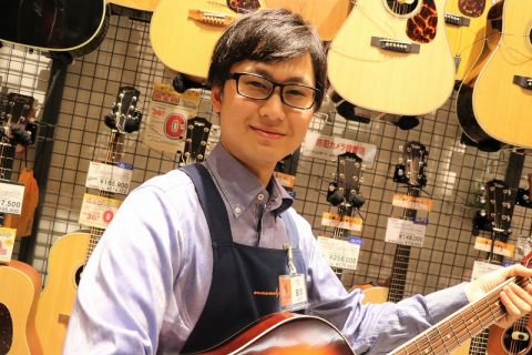 スタッフ写真 店長 吉田