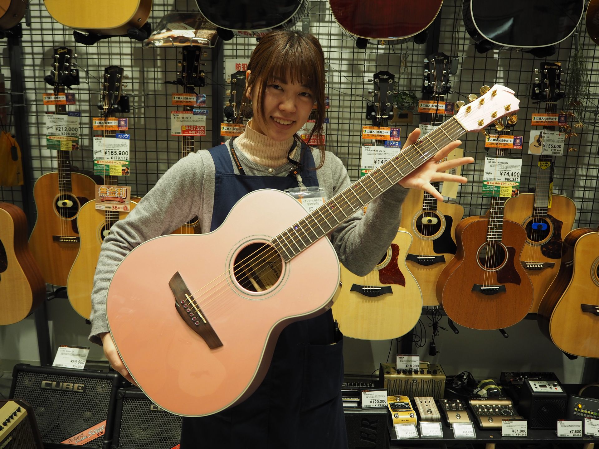 アコースティックギター 新入荷 春らしいカラーで可愛いアコースティックギターj 500a Spcが入荷しました 限定商品 イオンモール神戸北店 店舗情報 島村楽器