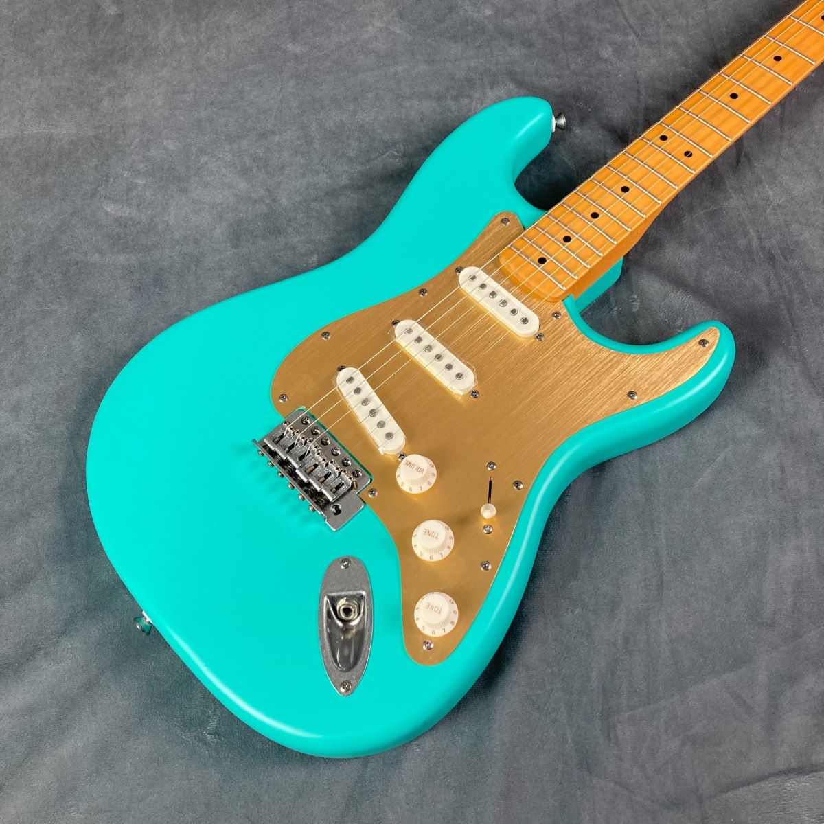 Squier by Fender40th Anniversary Stratocaster Vintage Edition Satin Sea Foam Green