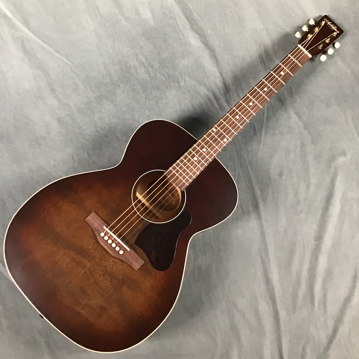 Art & Lutherie　アコースティックギターLegacy Bourbon Burst