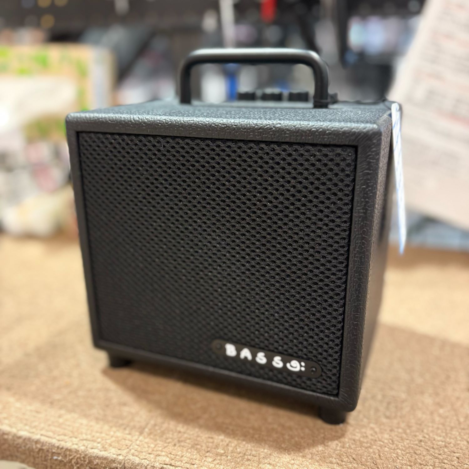 ベースアンプMODEGEAR MINI-B 