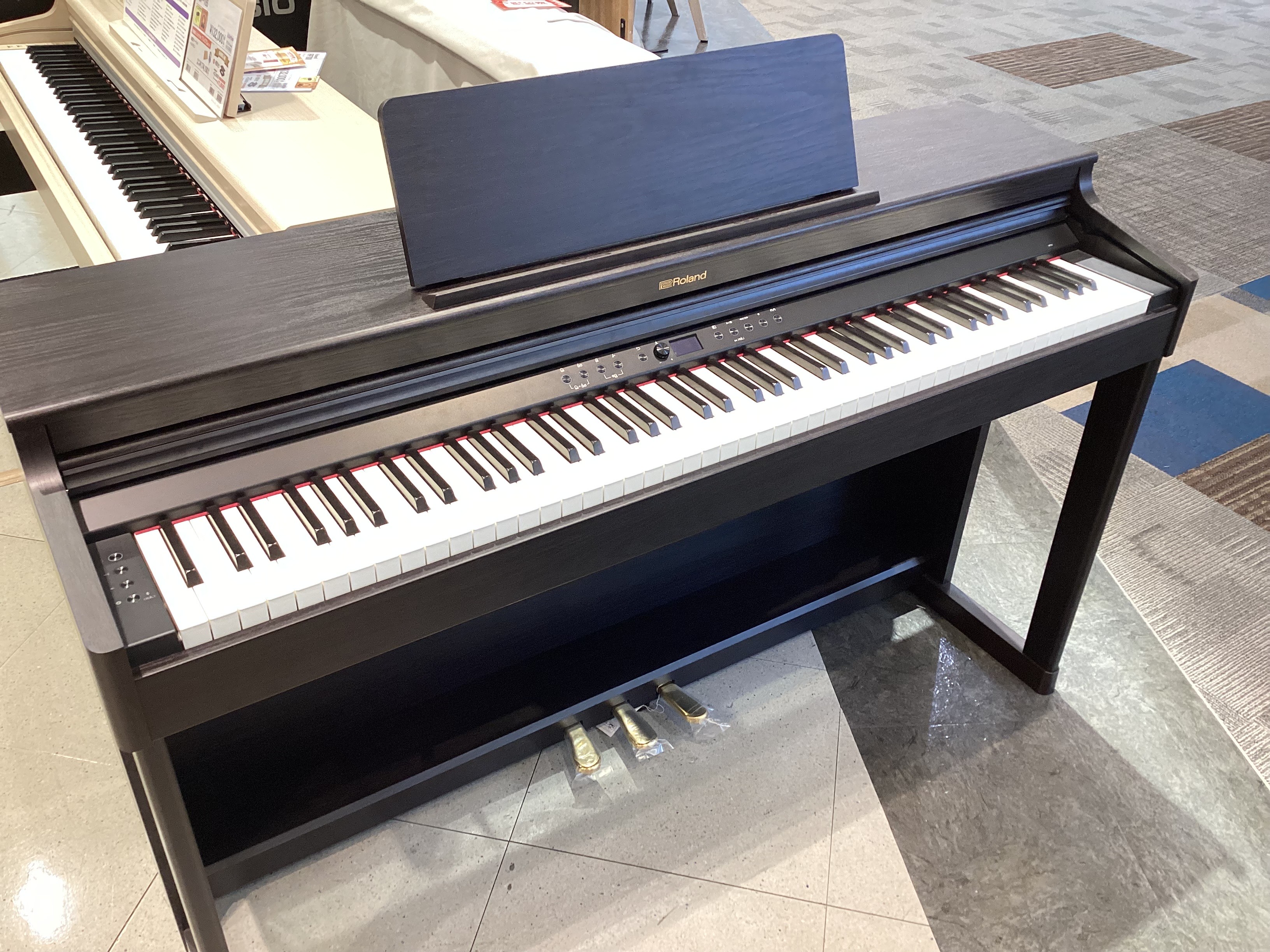 RolandRP701