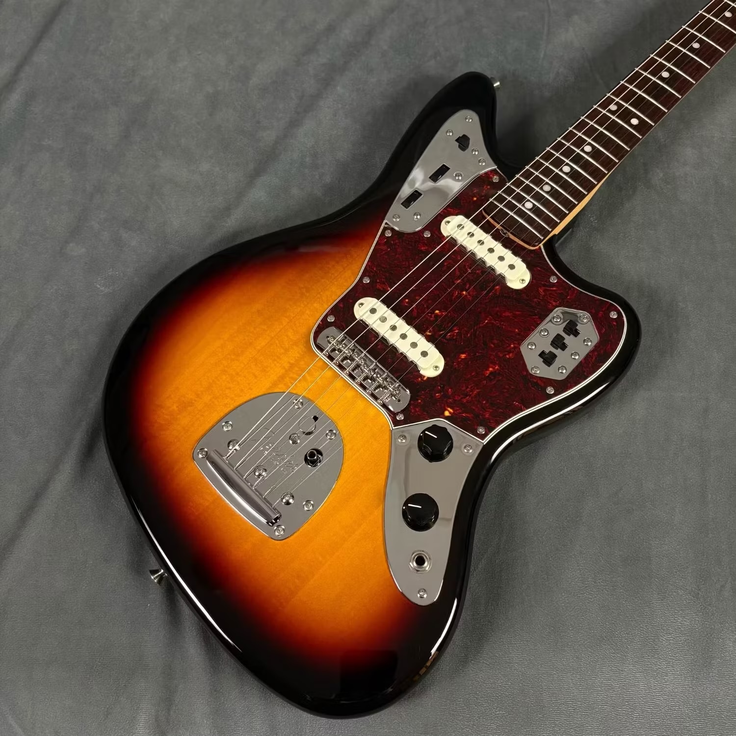 FenderMade in Japan Traditional 60s Jaguar
