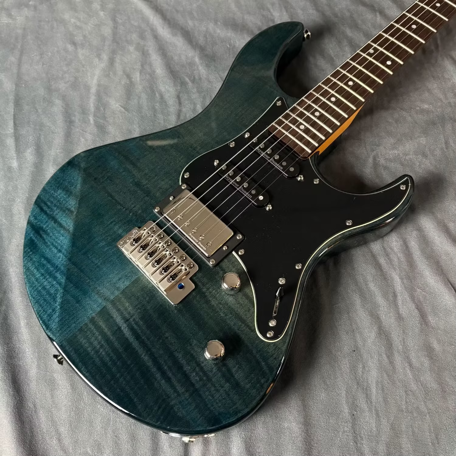 YAMAHA PACIFICA612VIIFM IDB