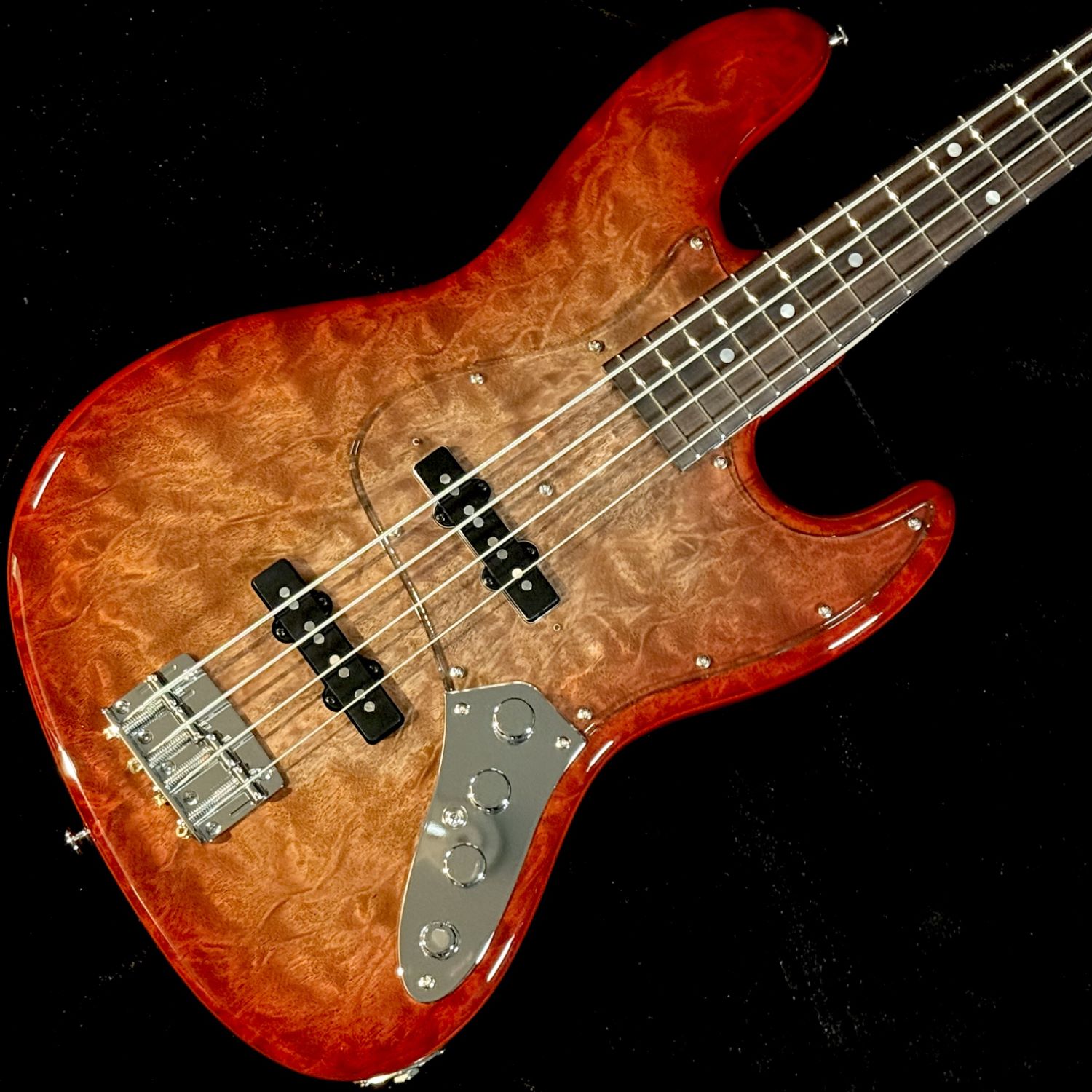 MOMOSEMJ-QMH AC LTD/R