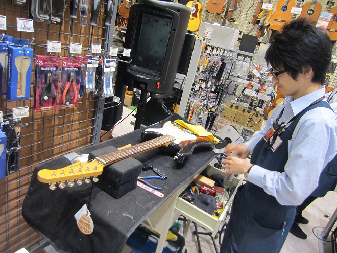 他店購入品も大歓迎！ギター・ベースの弦交換、修理、メンテナンス承ります