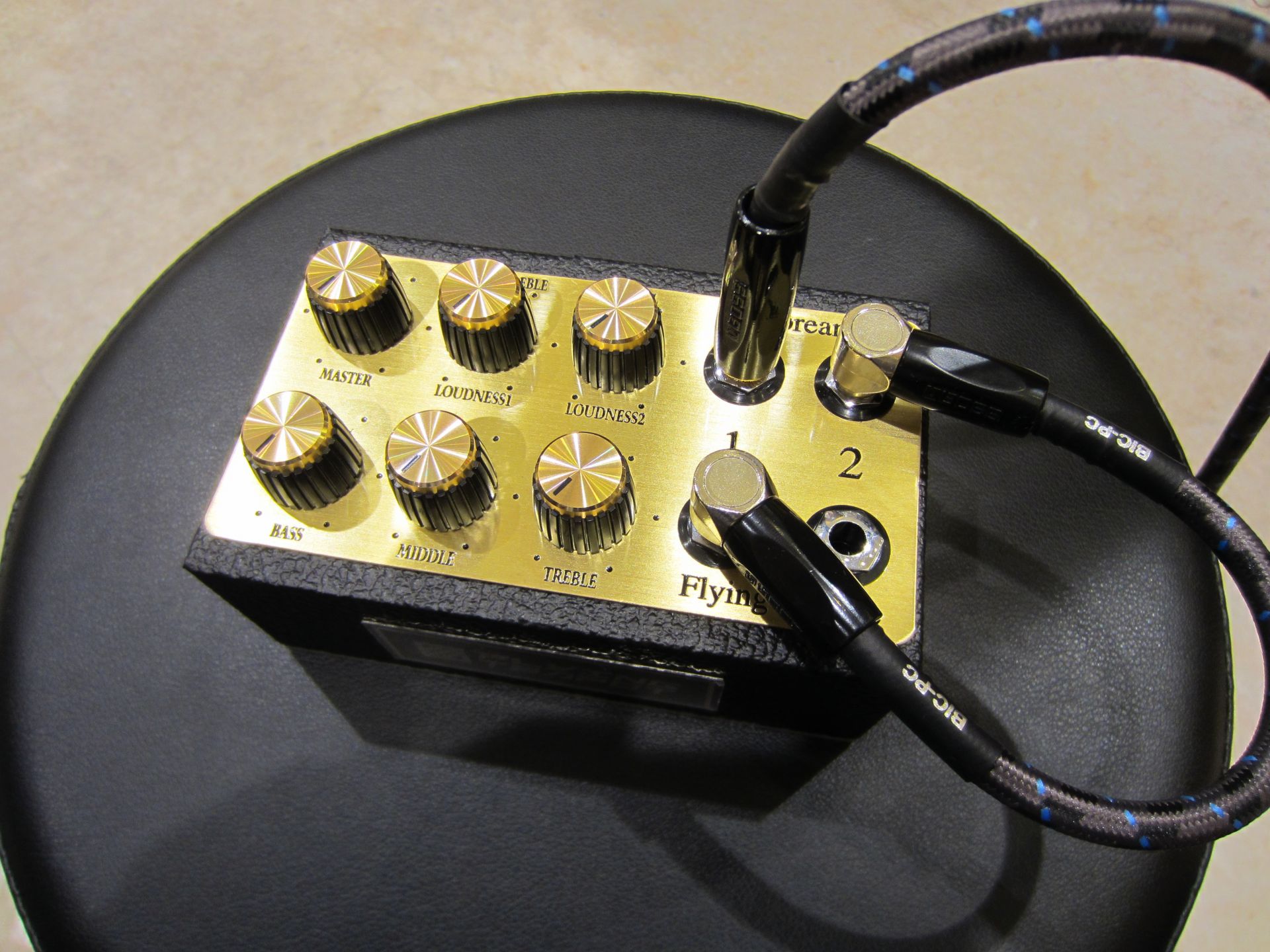 噂のエフェクター】Flying teapot『59Preamp』『Jubilee Preamp』入荷 ...