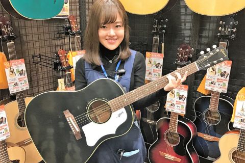 スタッフ写真 アクセサリー 都筑