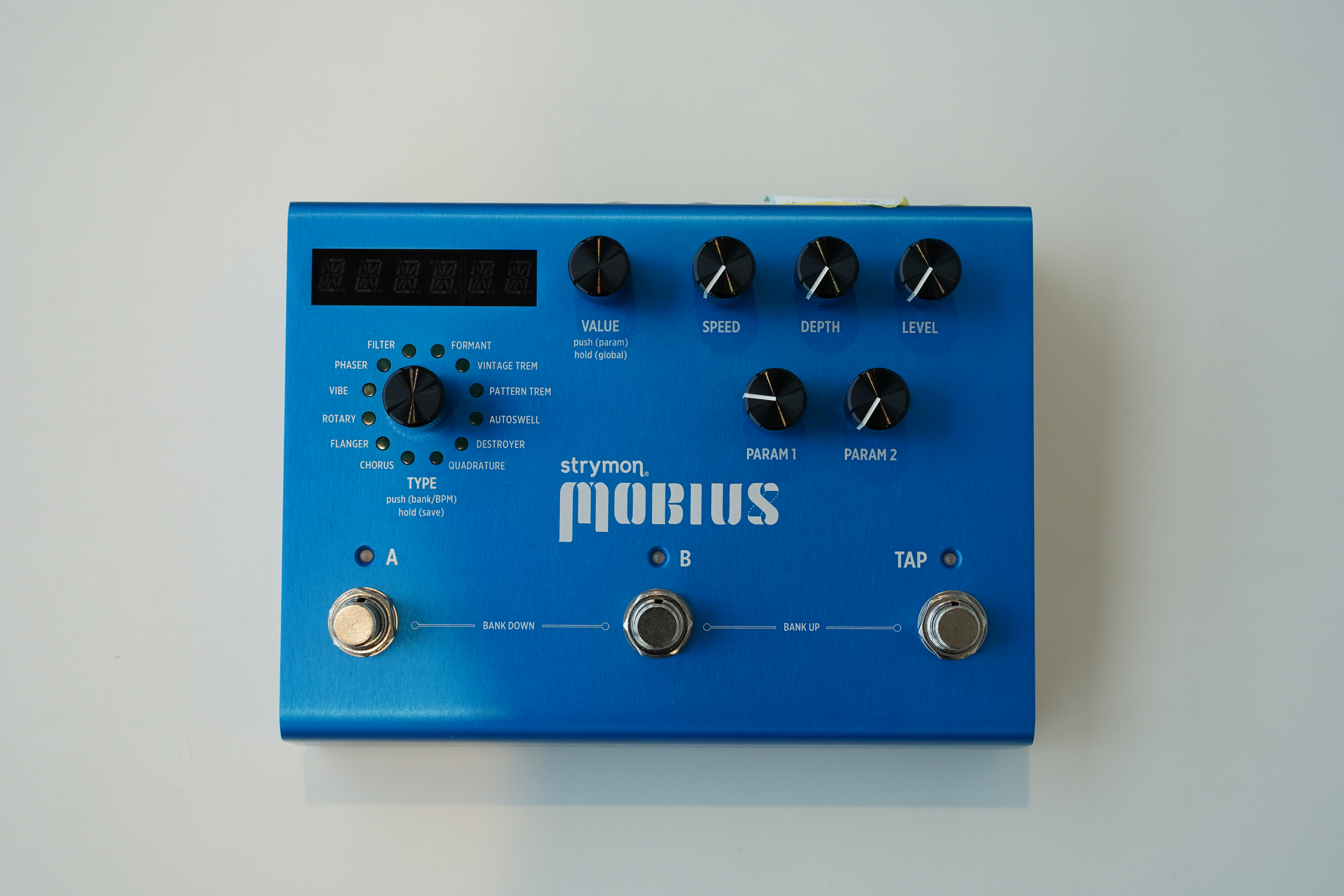 エフェクターstrymon / Mobius